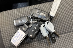 met. musta Volkswagen Transporter 2022 kuva 23.