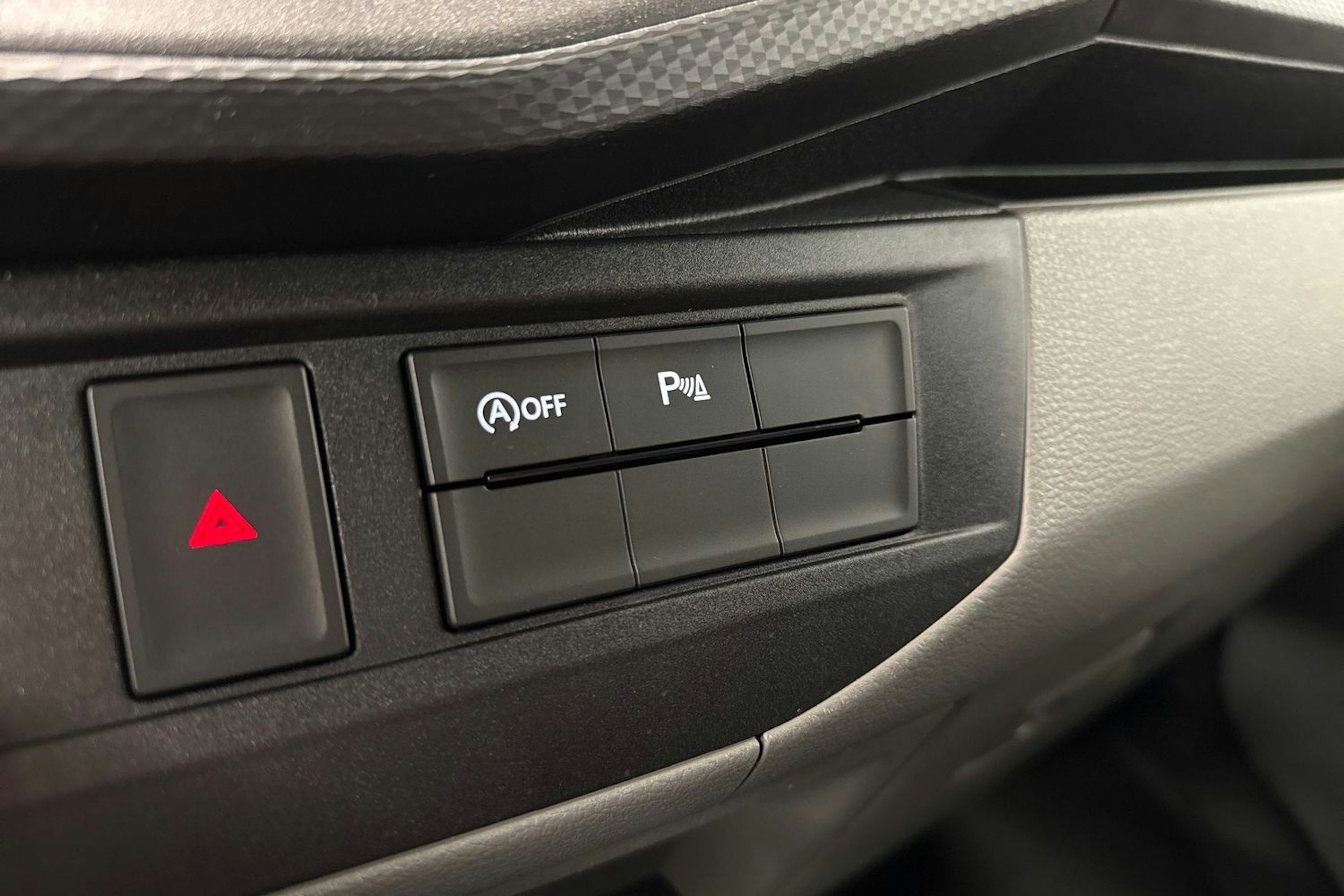 harmaa Volkswagen Transporter 2022 kuva 23.