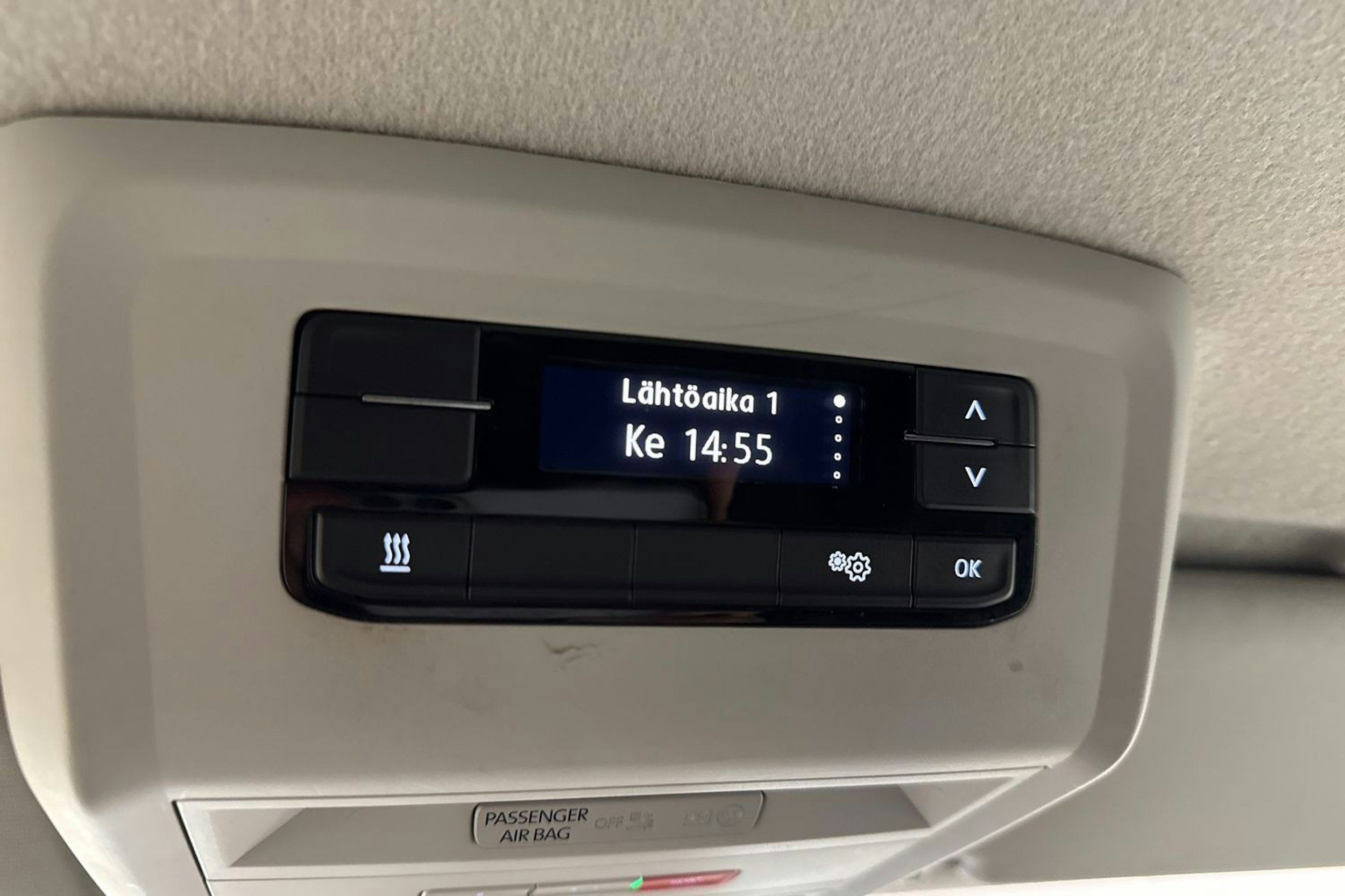 harmaa Volkswagen Transporter 2022 kuva 24.