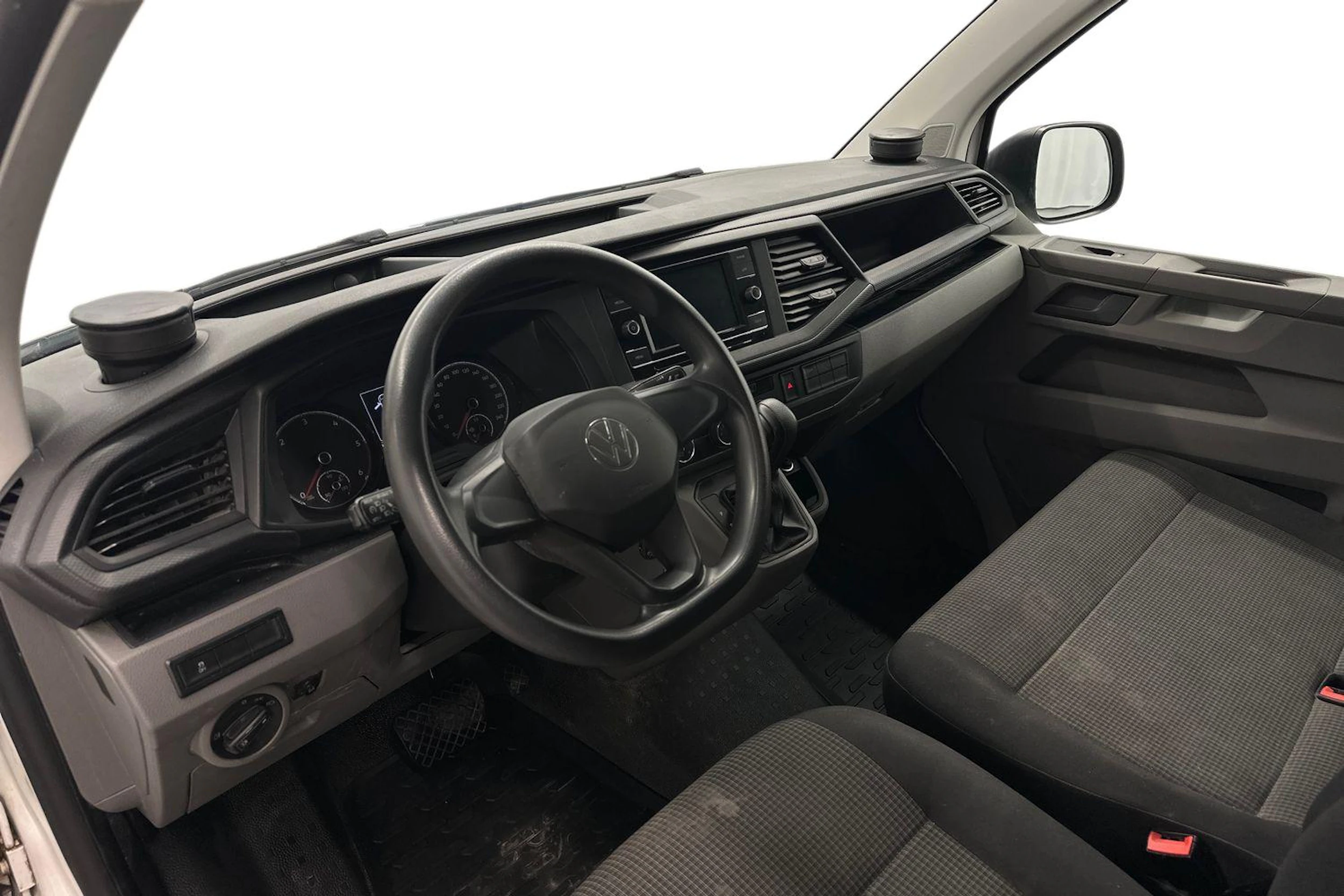 valkoinen Volkswagen Transporter 2022 kuva 6.