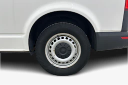 valkoinen Volkswagen Transporter 2022 kuva 9.