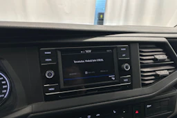 valkoinen Volkswagen Transporter 2022 kuva 14.