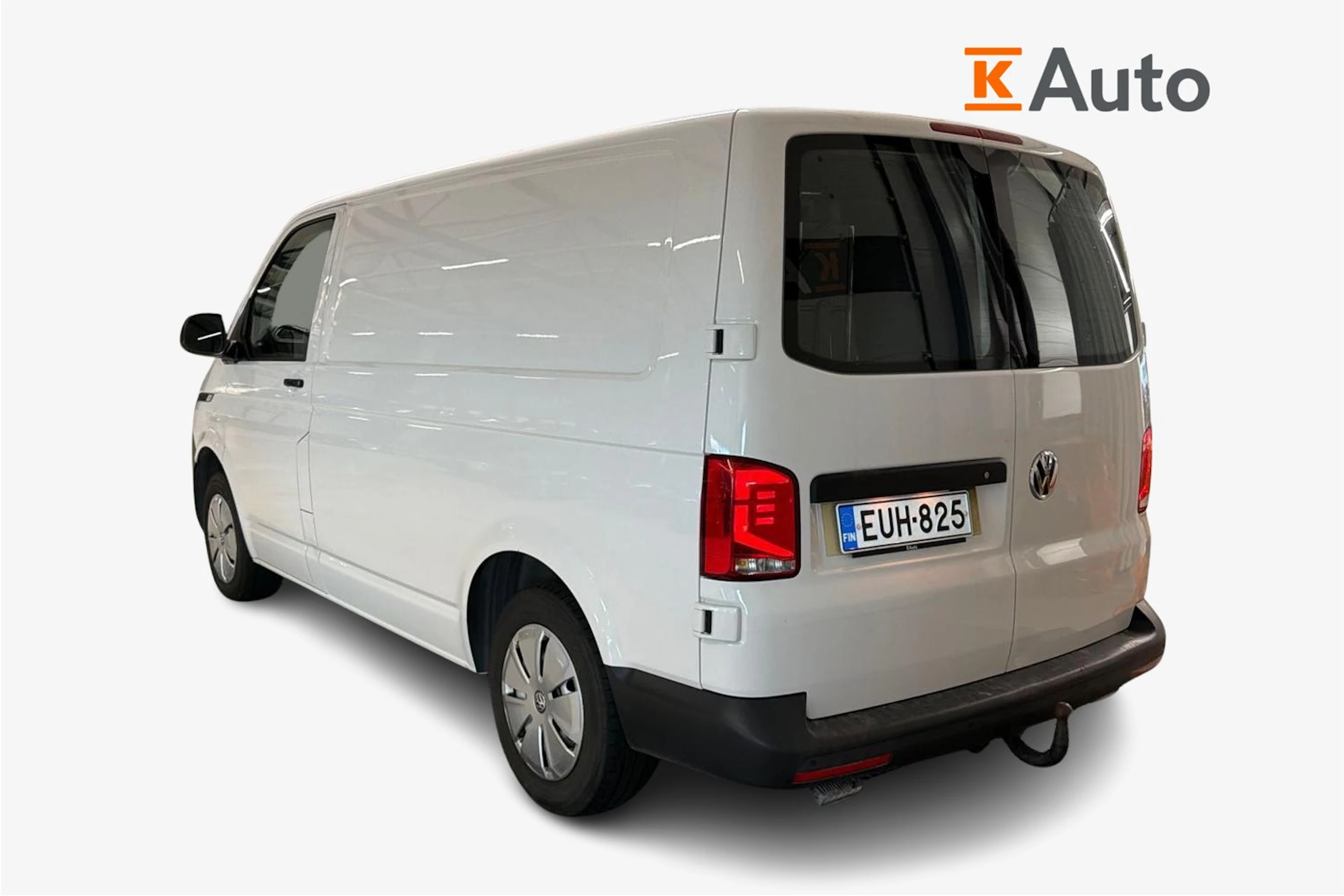 valkoinen Volkswagen Transporter 2022 kuva 2.