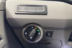 met. harmaa Volkswagen Transporter 2022 kuva 18.