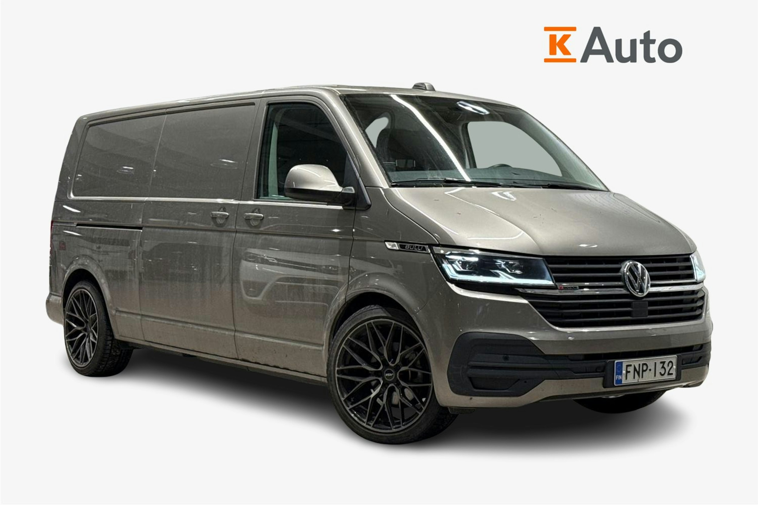 ruskea (beige) Volkswagen Transporter 2022 kuva 1.