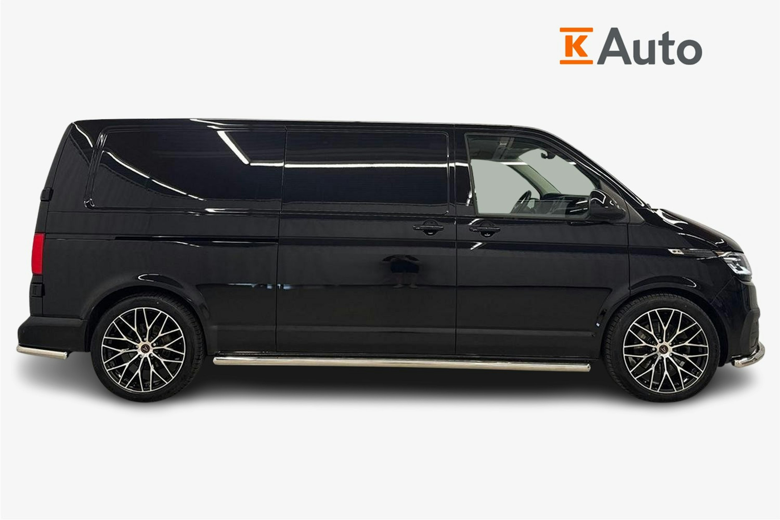 musta Volkswagen Transporter 2022 kuva 6.