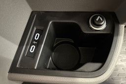 musta Volkswagen Transporter 2022 kuva 23.