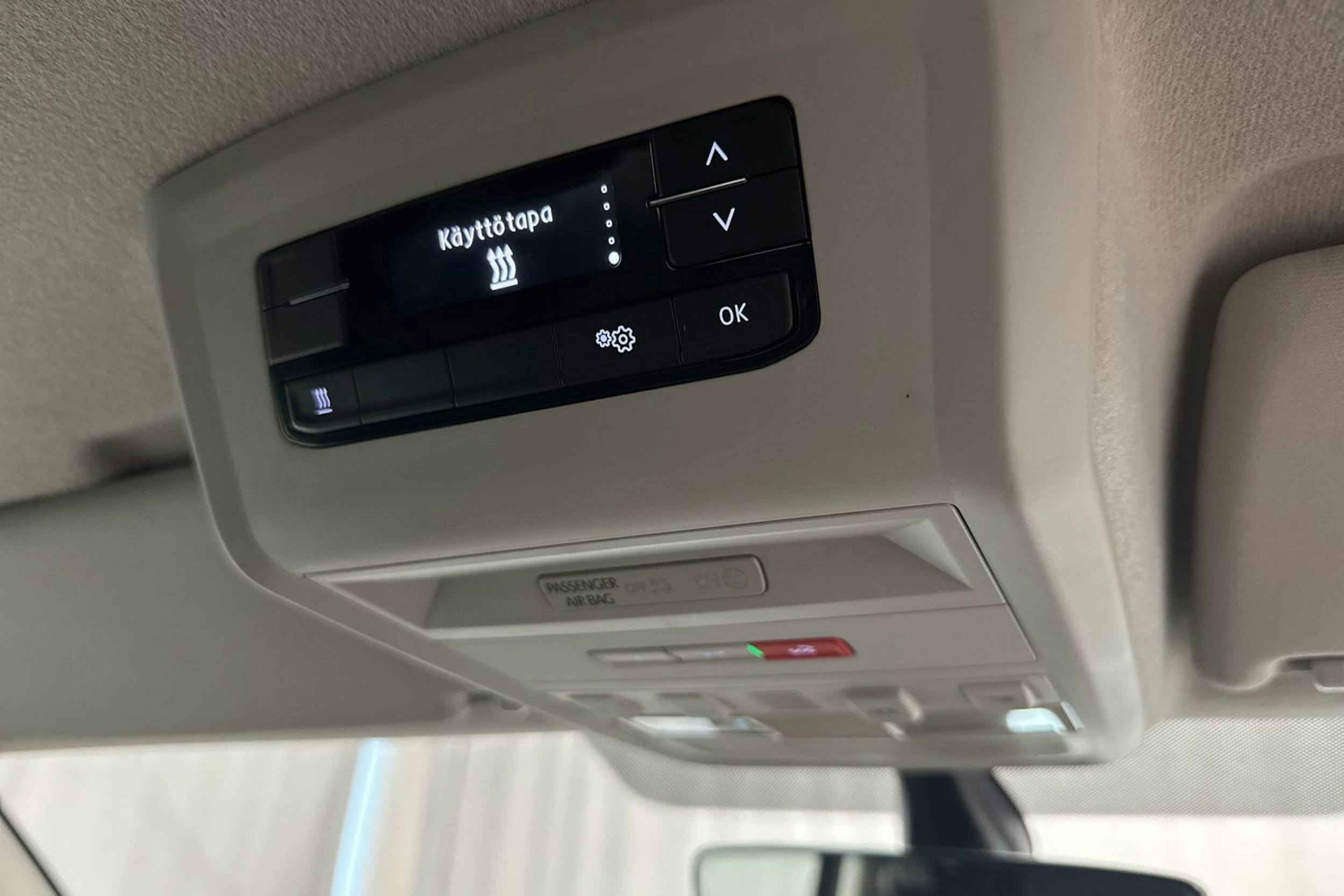 musta Volkswagen Transporter 2022 kuva 24.