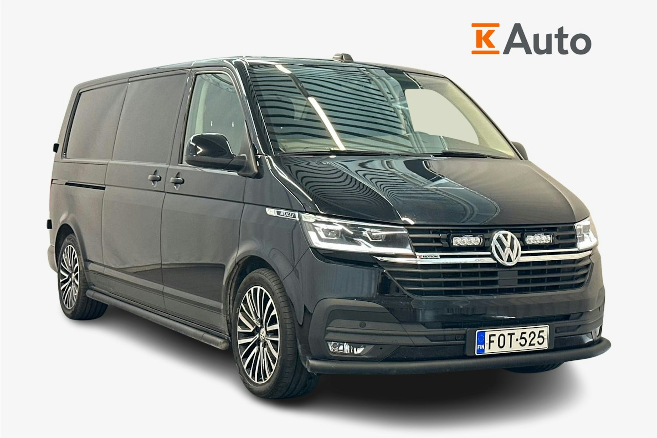 musta Volkswagen Transporter 2022 kuva 1.