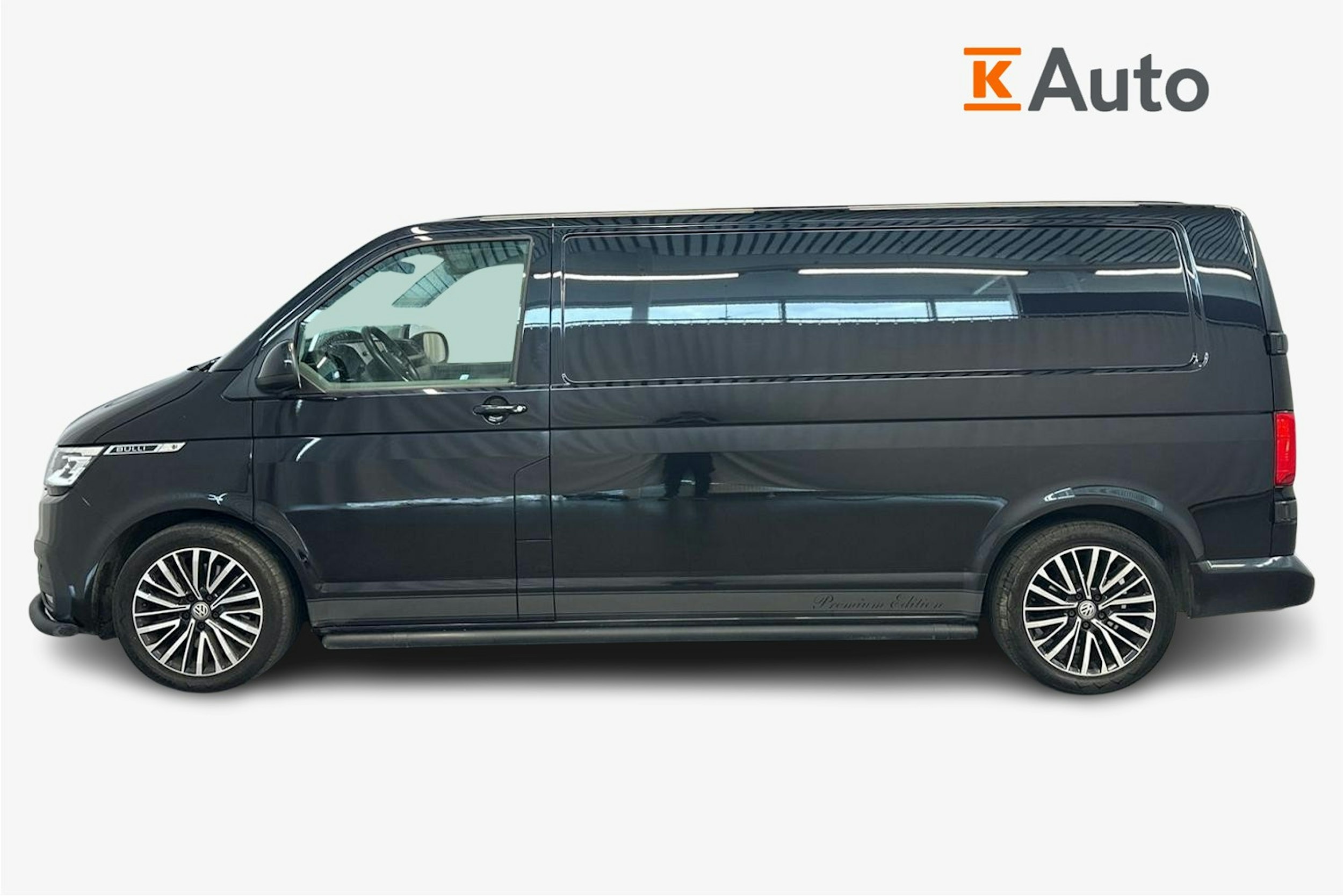 musta Volkswagen Transporter 2022 kuva 6.