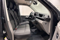 musta Volkswagen Transporter 2022 kuva 13.