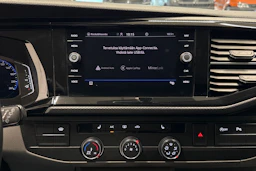 musta Volkswagen Transporter 2022 kuva 19.