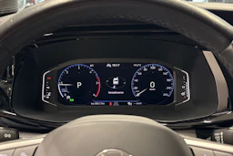 musta Volkswagen Transporter 2022 kuva 26.