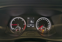 valkoinen Volkswagen Transporter 2022 kuva 20.