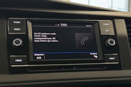 valkoinen Volkswagen Transporter 2022 kuva 22.