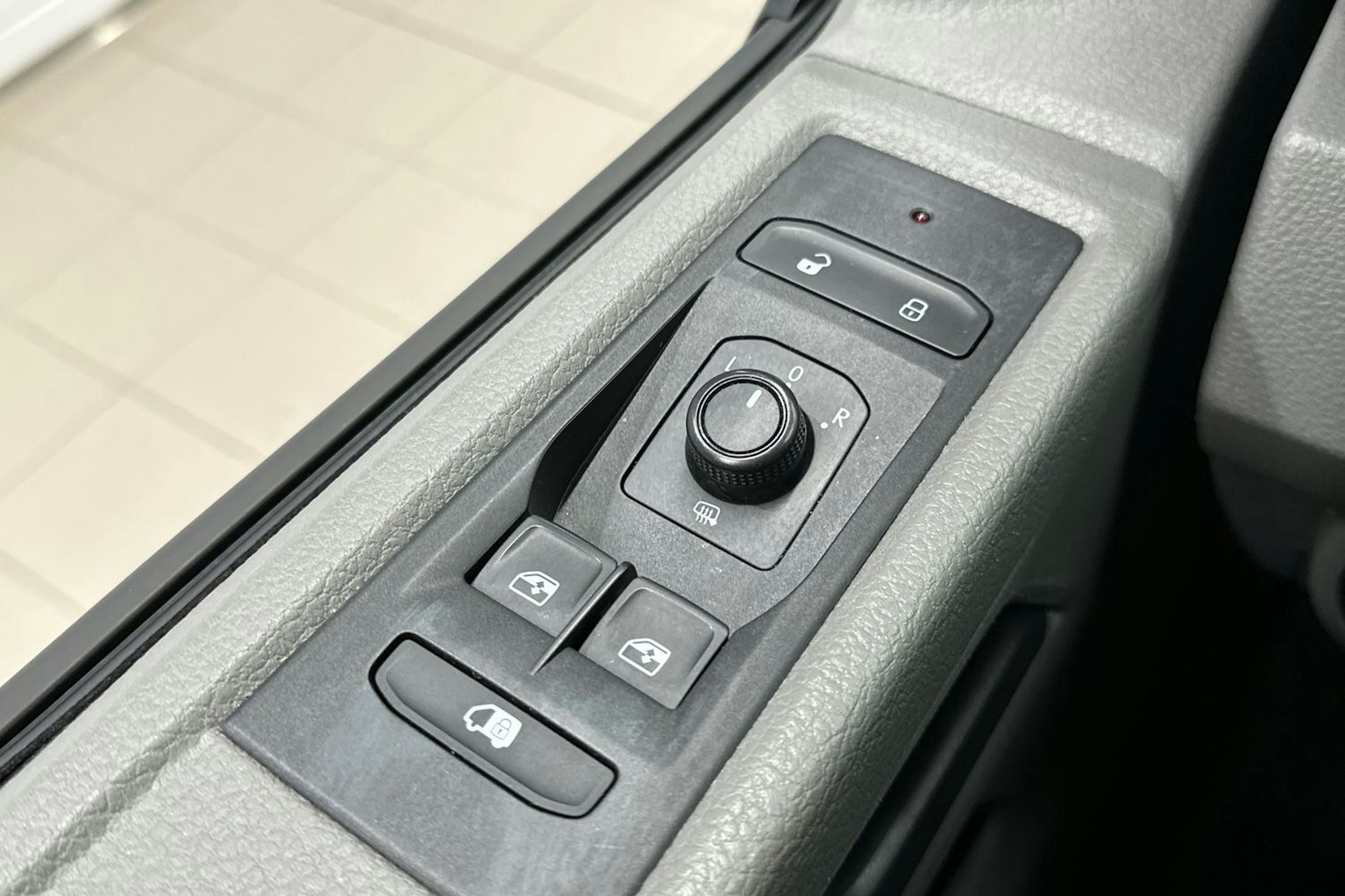 Ruskea (beige) Volkswagen TRANSPORTER 2022 kuva 10.