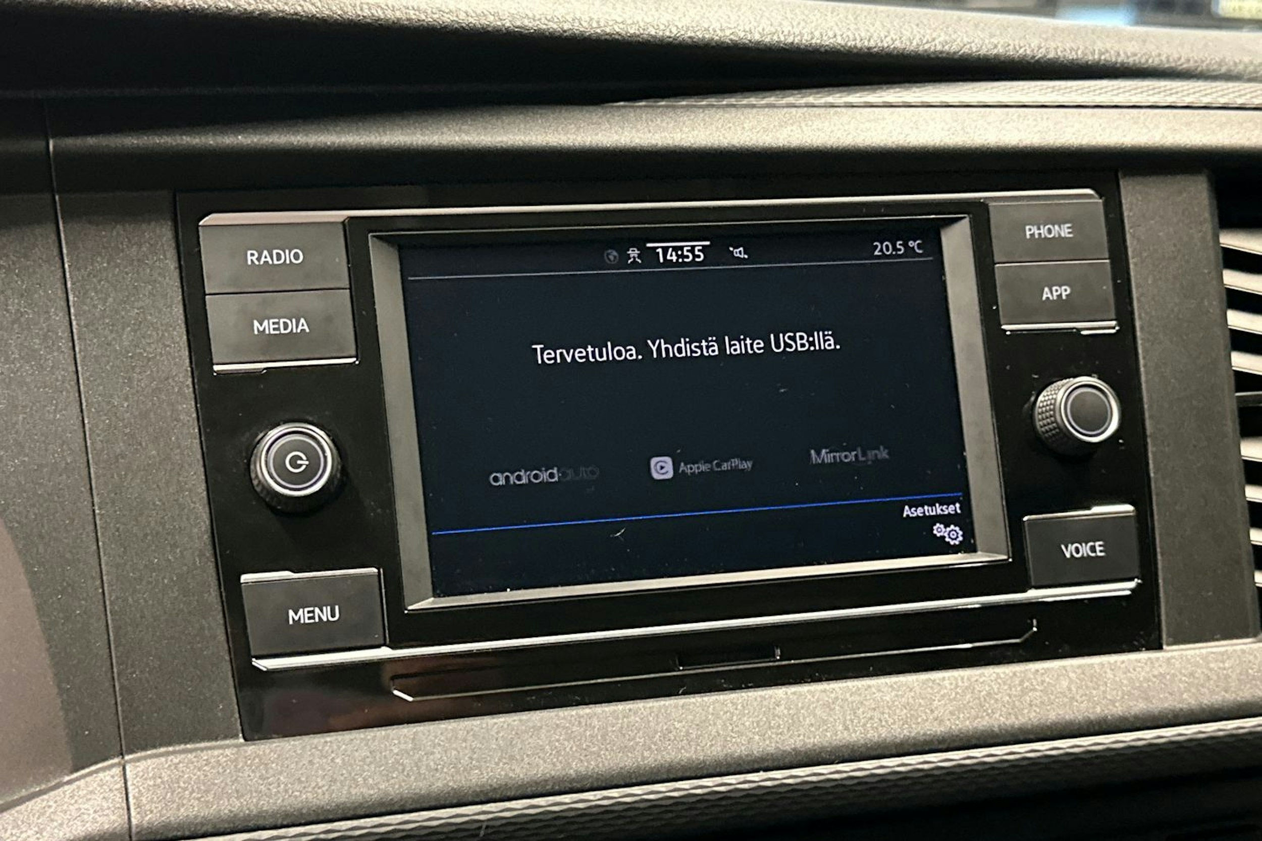 Ruskea (beige) Volkswagen TRANSPORTER 2022 kuva 17.