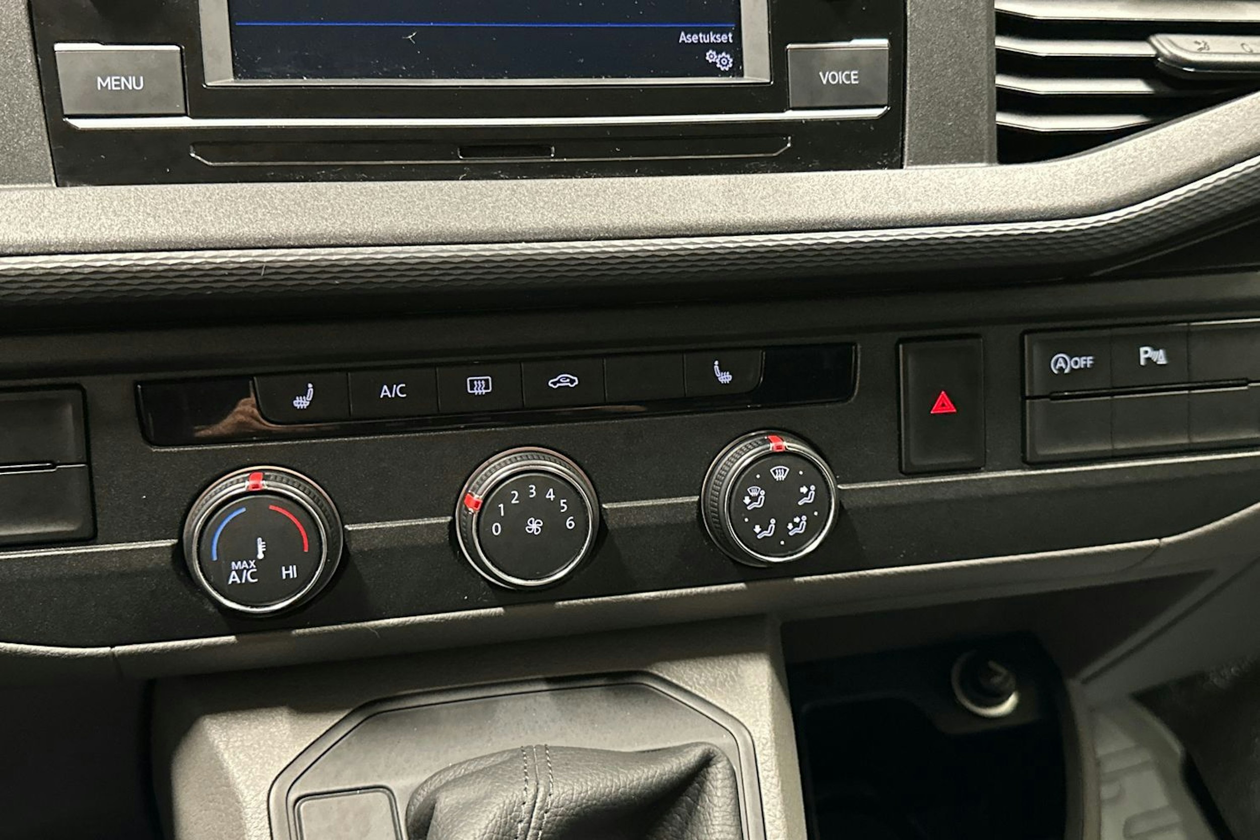 Ruskea (beige) Volkswagen TRANSPORTER 2022 kuva 18.