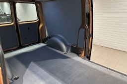 Ruskea (beige) Volkswagen TRANSPORTER 2022 kuva 22.
