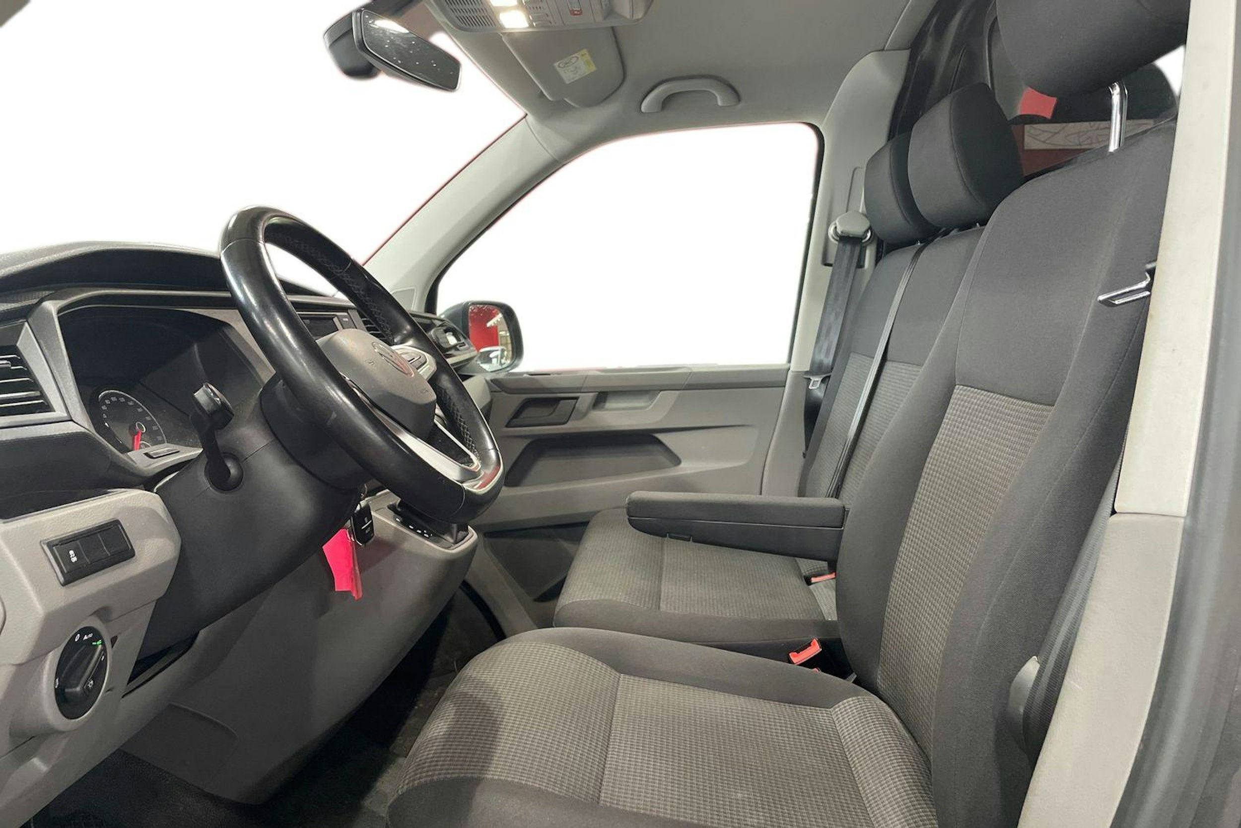 Harmaa Volkswagen TRANSPORTER 2022 kuva 9.