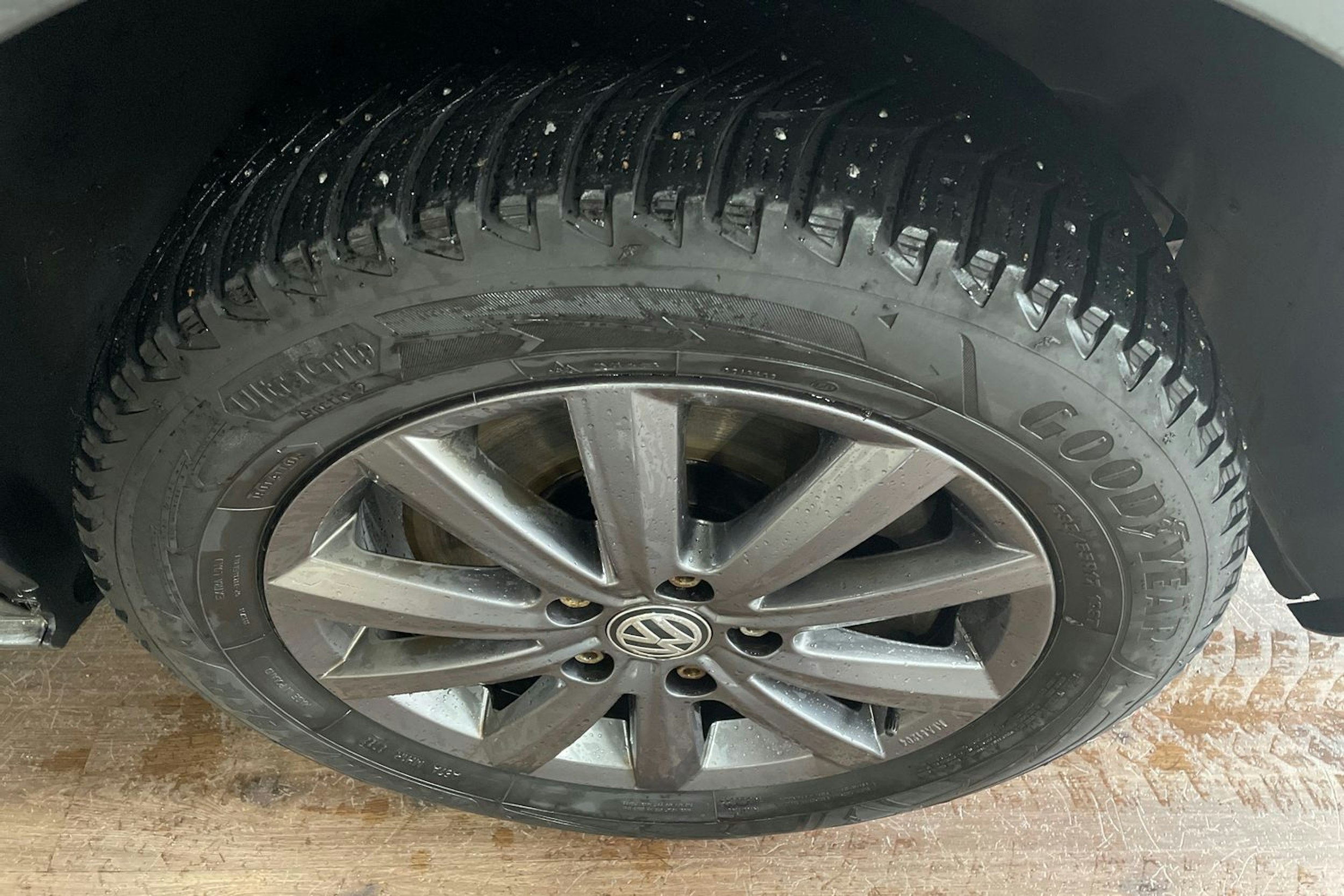 Harmaa Volkswagen TRANSPORTER 2022 kuva 11.