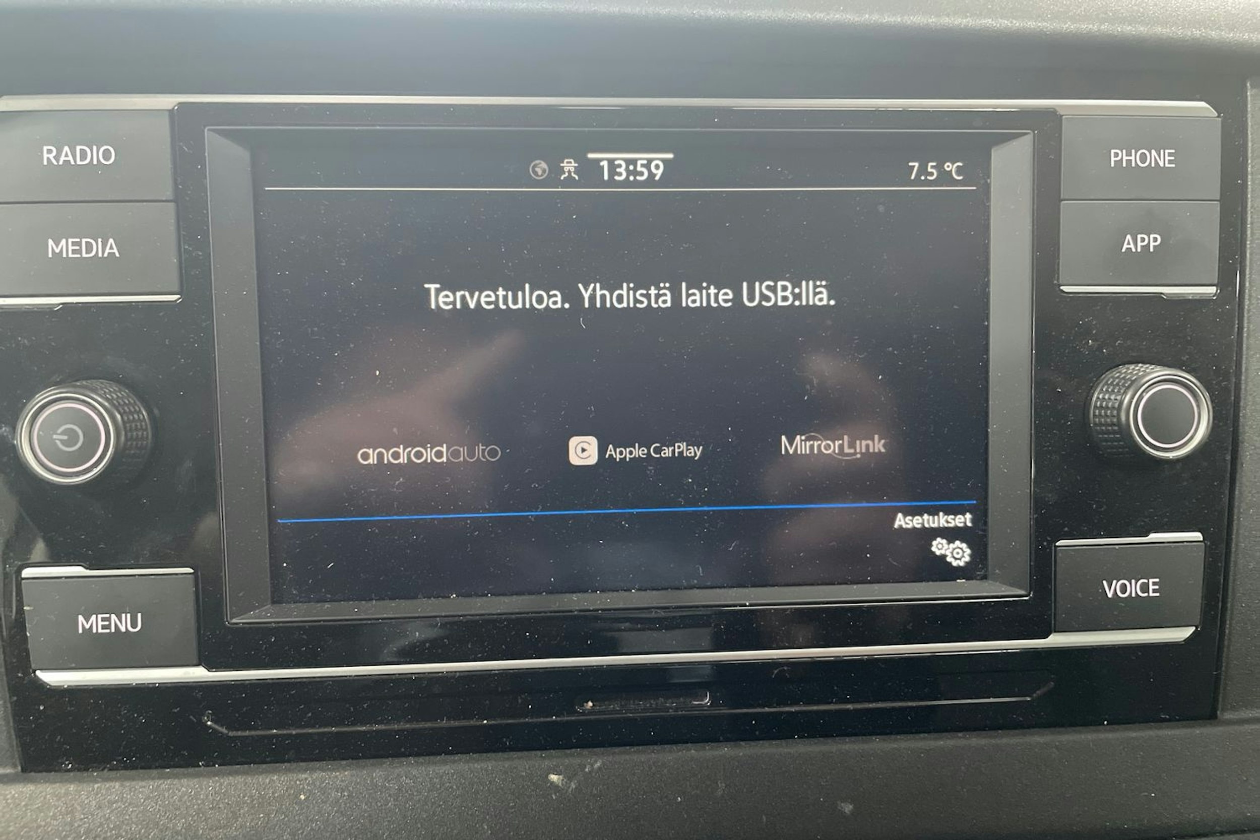 Harmaa Volkswagen TRANSPORTER 2022 kuva 18.