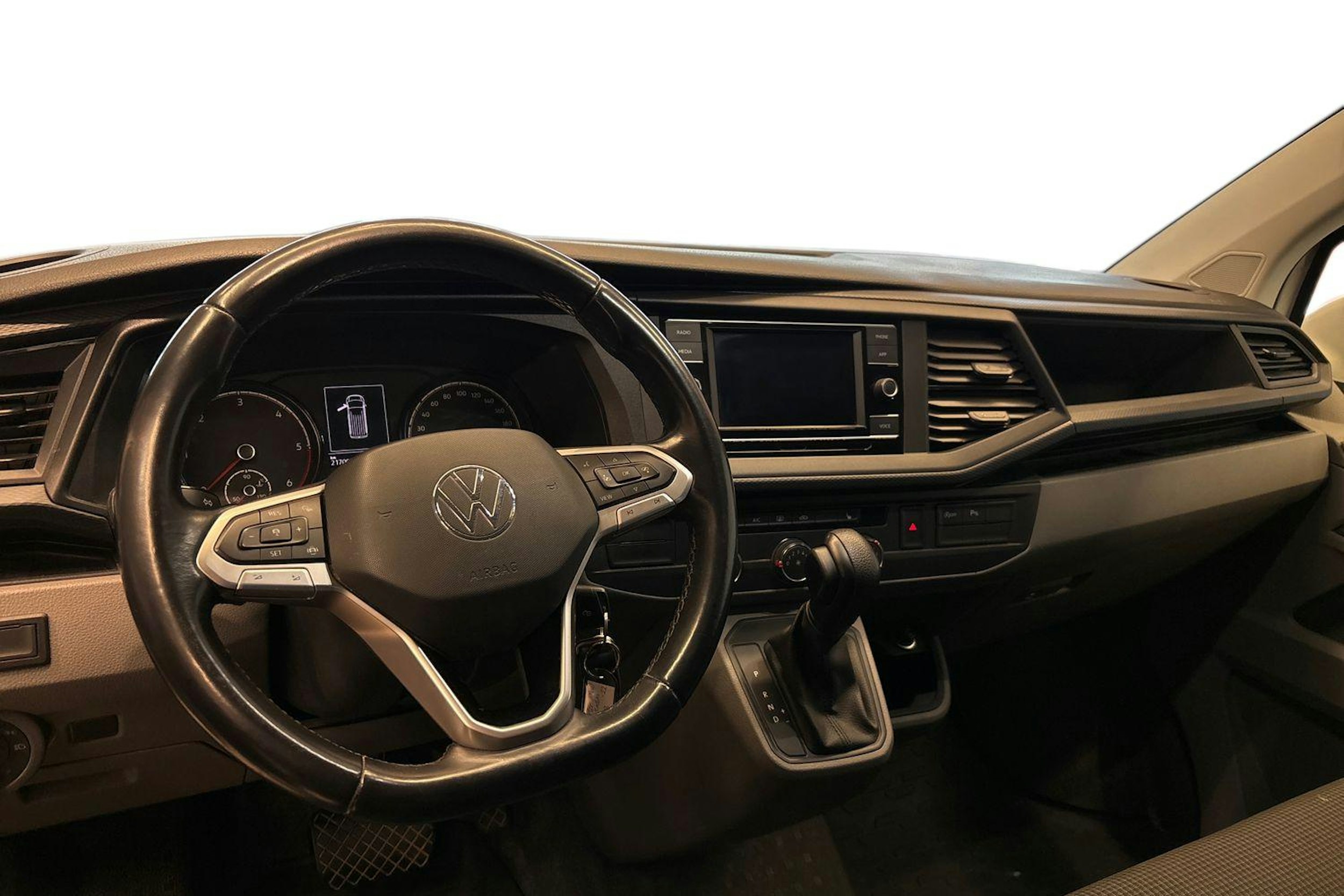 Valkoinen Volkswagen TRANSPORTER 2022 kuva 9.