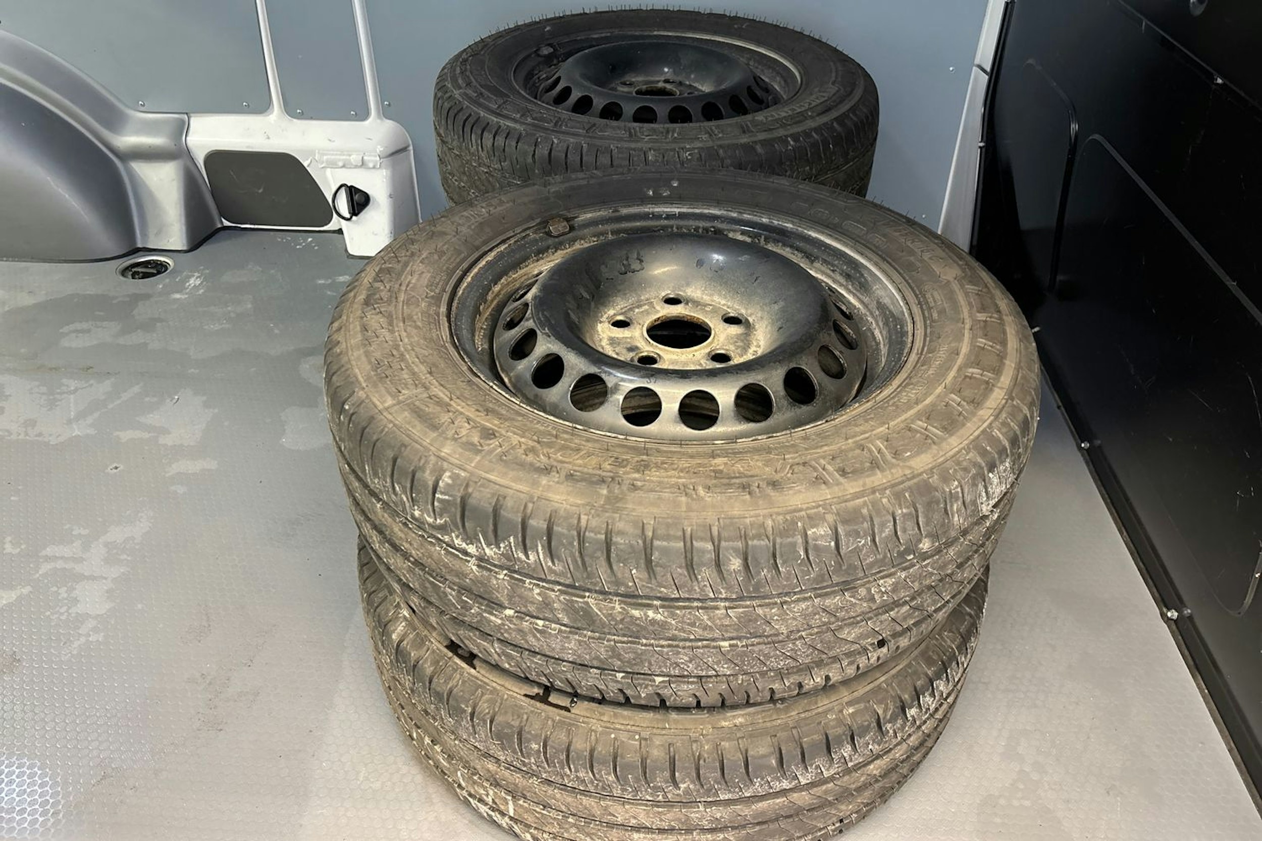 Valkoinen Volkswagen TRANSPORTER 2022 kuva 15.