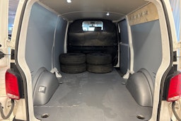 Valkoinen Volkswagen TRANSPORTER 2022 kuva 17.