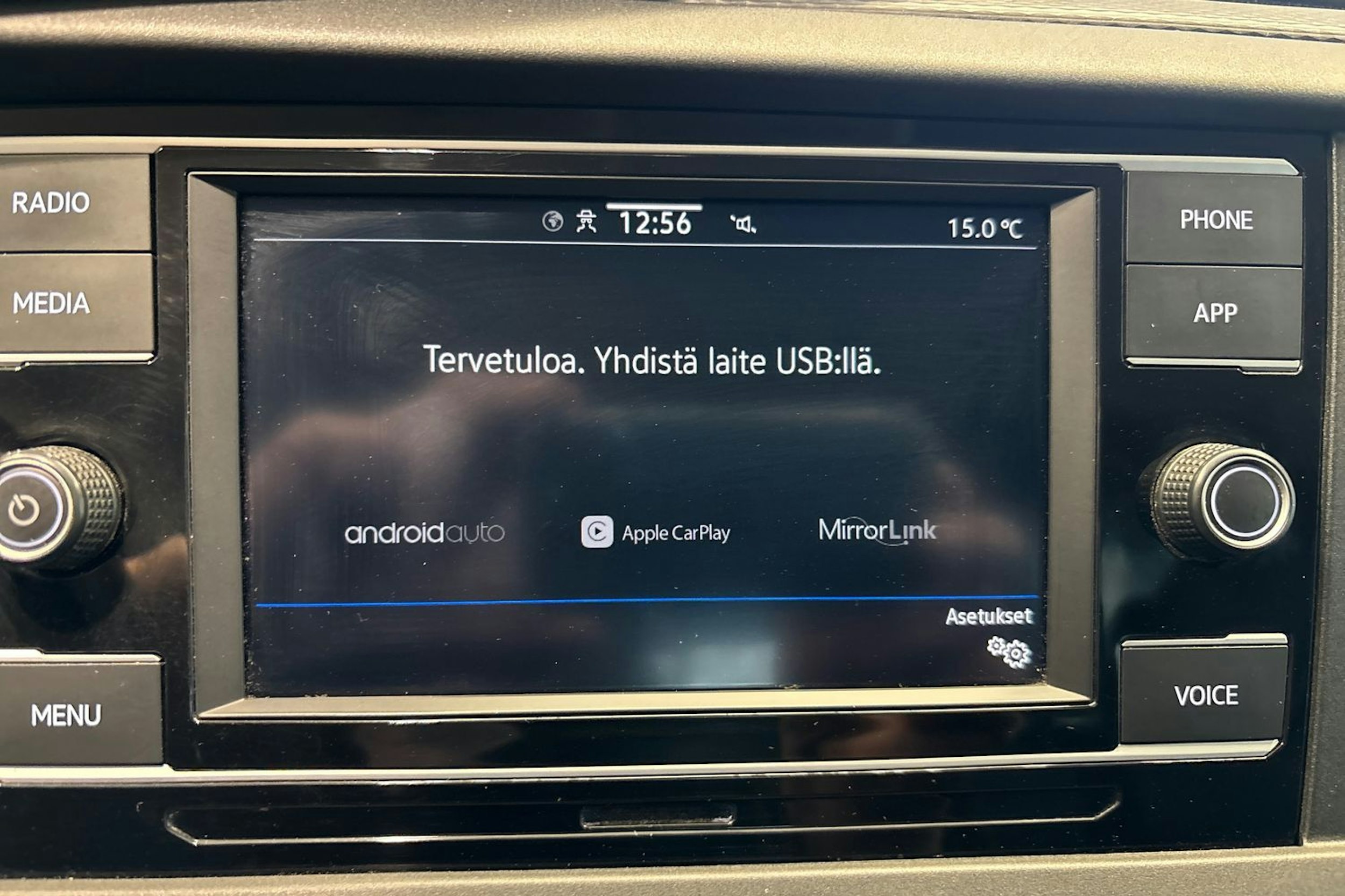 Valkoinen Volkswagen TRANSPORTER 2022 kuva 25.