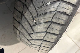 sininen Volkswagen Transporter 2022 kuva 13.