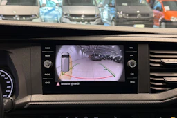 sininen Volkswagen Transporter 2022 kuva 21.