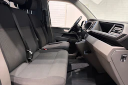 sininen Volkswagen Transporter 2022 kuva 26.