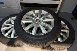 sininen Volkswagen Transporter 2022 kuva 31.