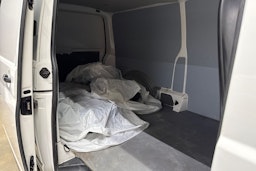 valkoinen Volkswagen Transporter 2022 kuva 21.