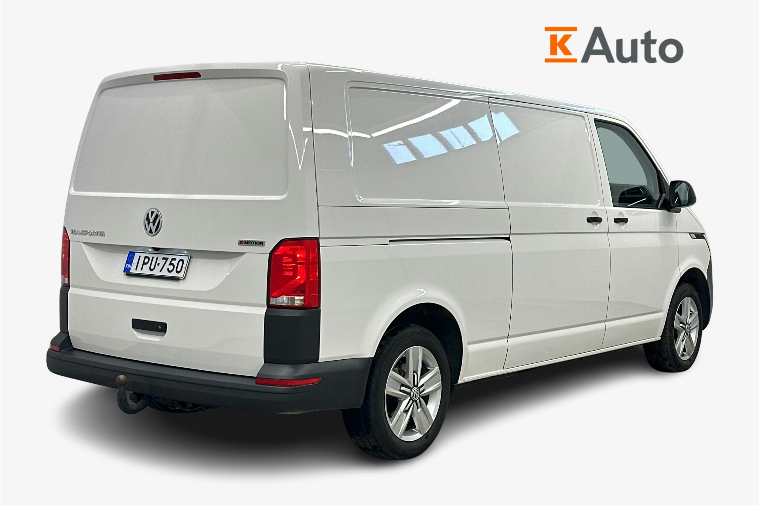valkoinen Volkswagen Transporter 2022 kuva 2.