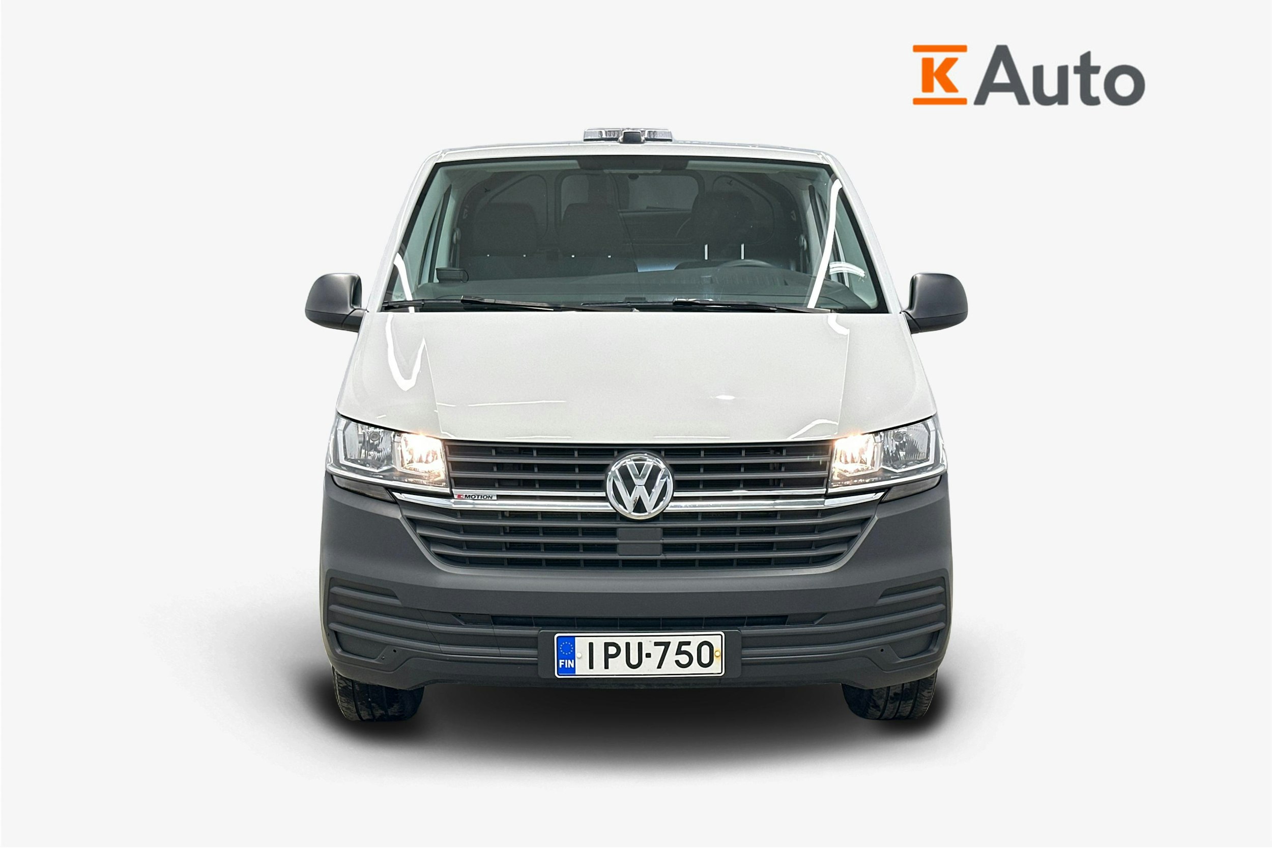 valkoinen Volkswagen Transporter 2022 kuva 4.