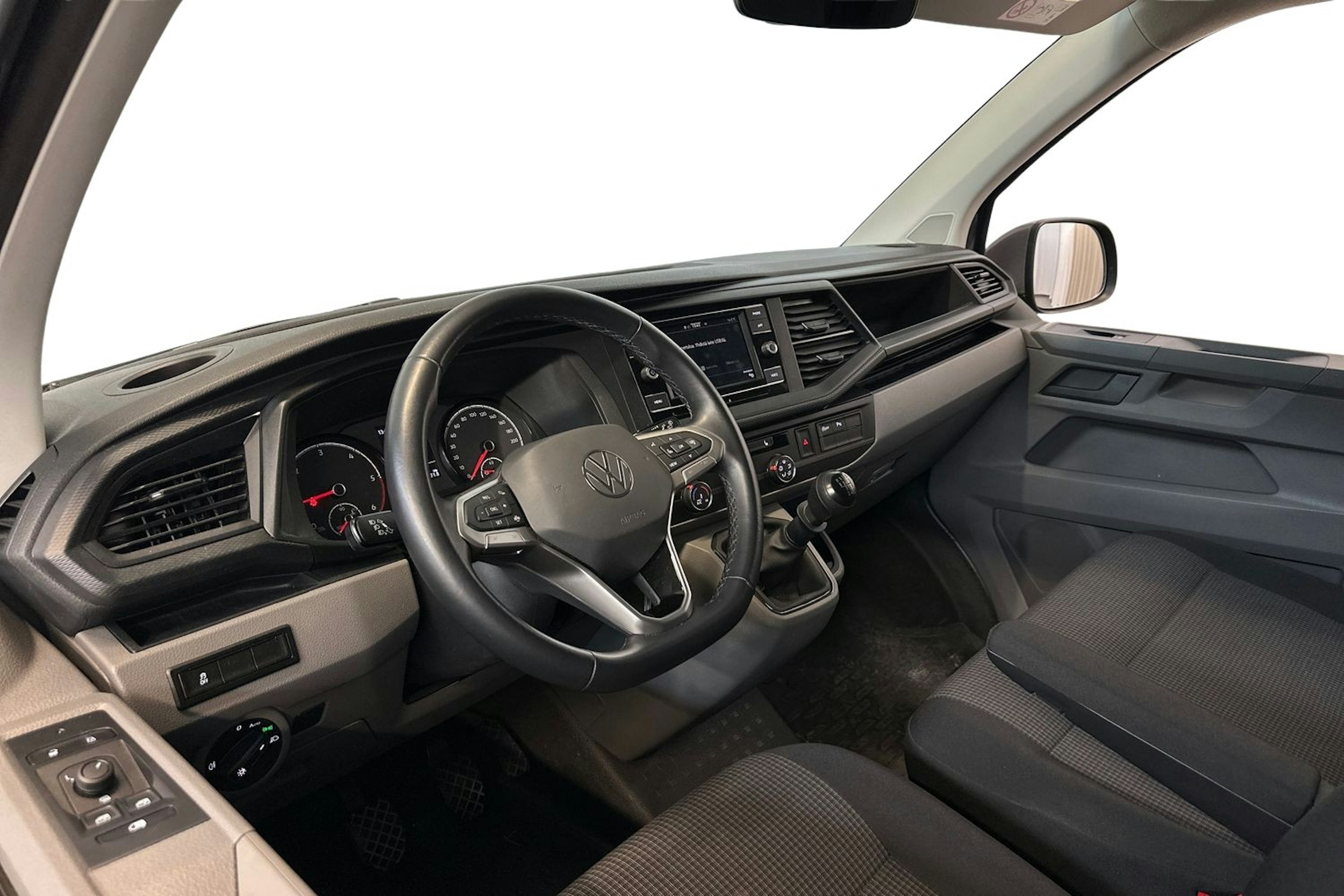 Punainen Volkswagen TRANSPORTER 2022 kuva 6.