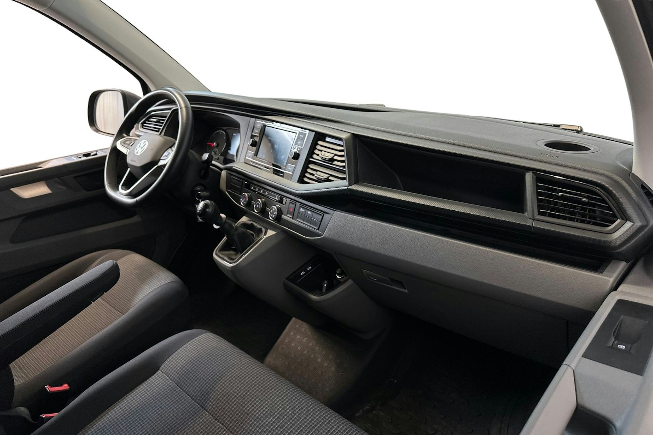 Punainen Volkswagen TRANSPORTER 2022 kuva 7.