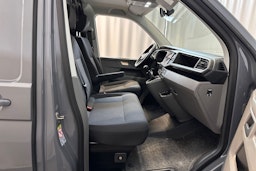 Punainen Volkswagen TRANSPORTER 2022 kuva 20.