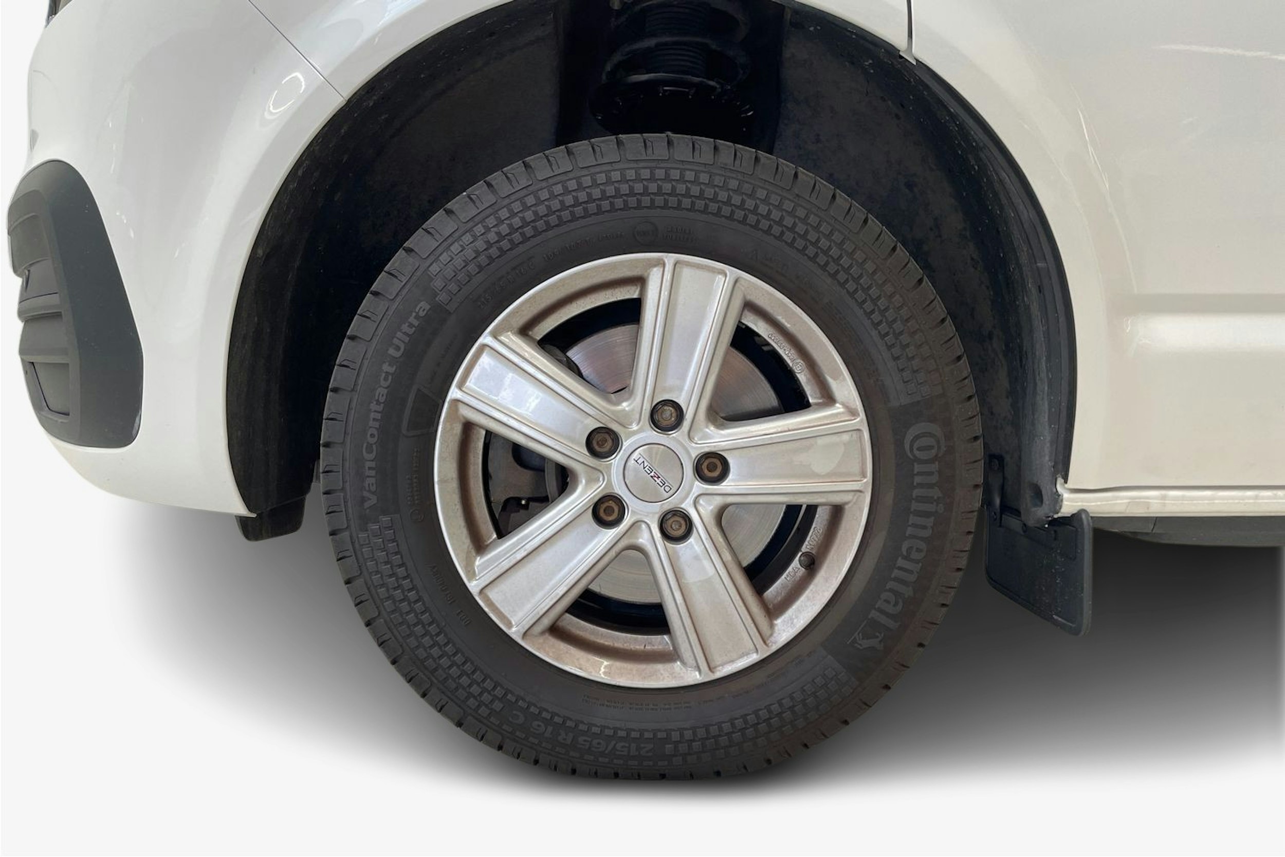 valkoinen Volkswagen Transporter 2022 kuva 10.