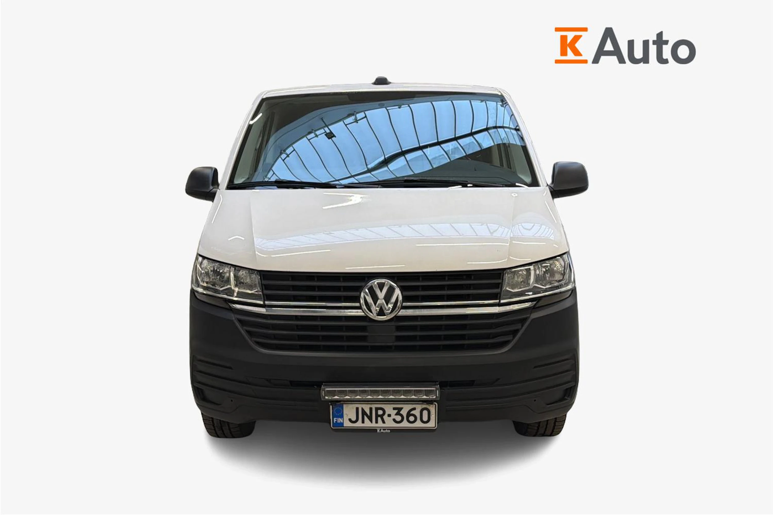 valkoinen Volkswagen Transporter 2022 kuva 8.
