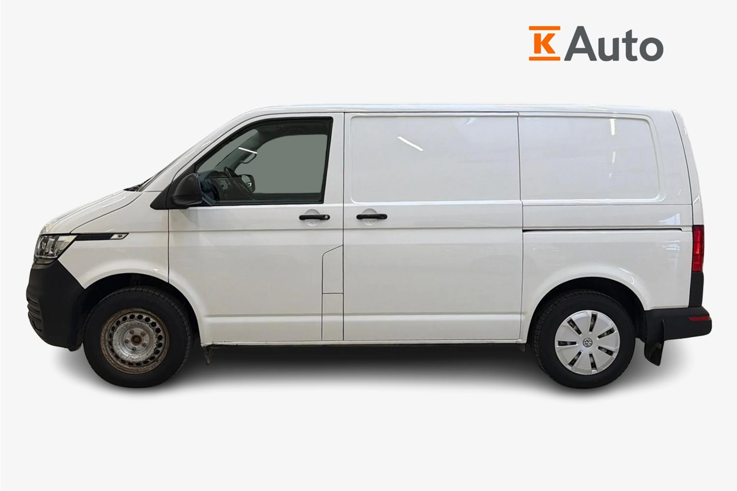 valkoinen Volkswagen Transporter 2022 kuva 10.