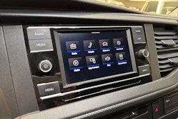 valkoinen Volkswagen Transporter 2022 kuva 22.