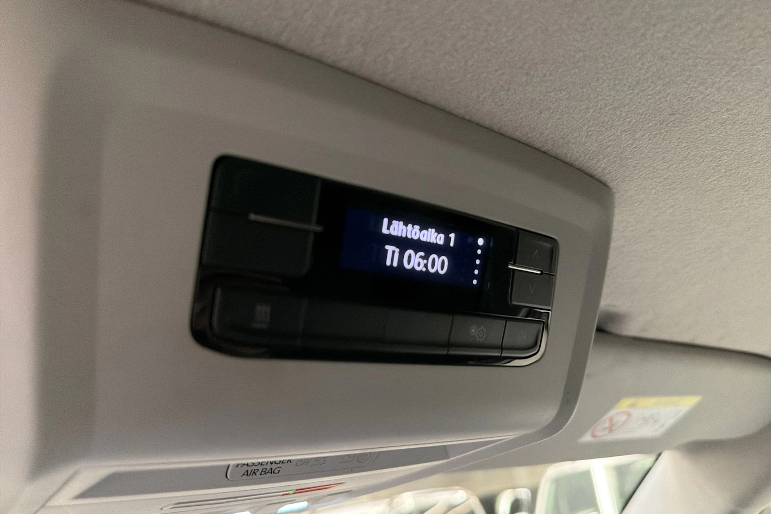 valkoinen Volkswagen Transporter 2022 kuva 25.