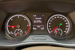 musta Volkswagen Transporter 2022 kuva 17.