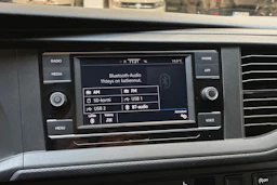 musta Volkswagen Transporter 2022 kuva 23.