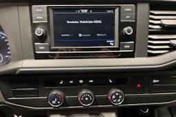 musta Volkswagen Transporter 2022 kuva 13.