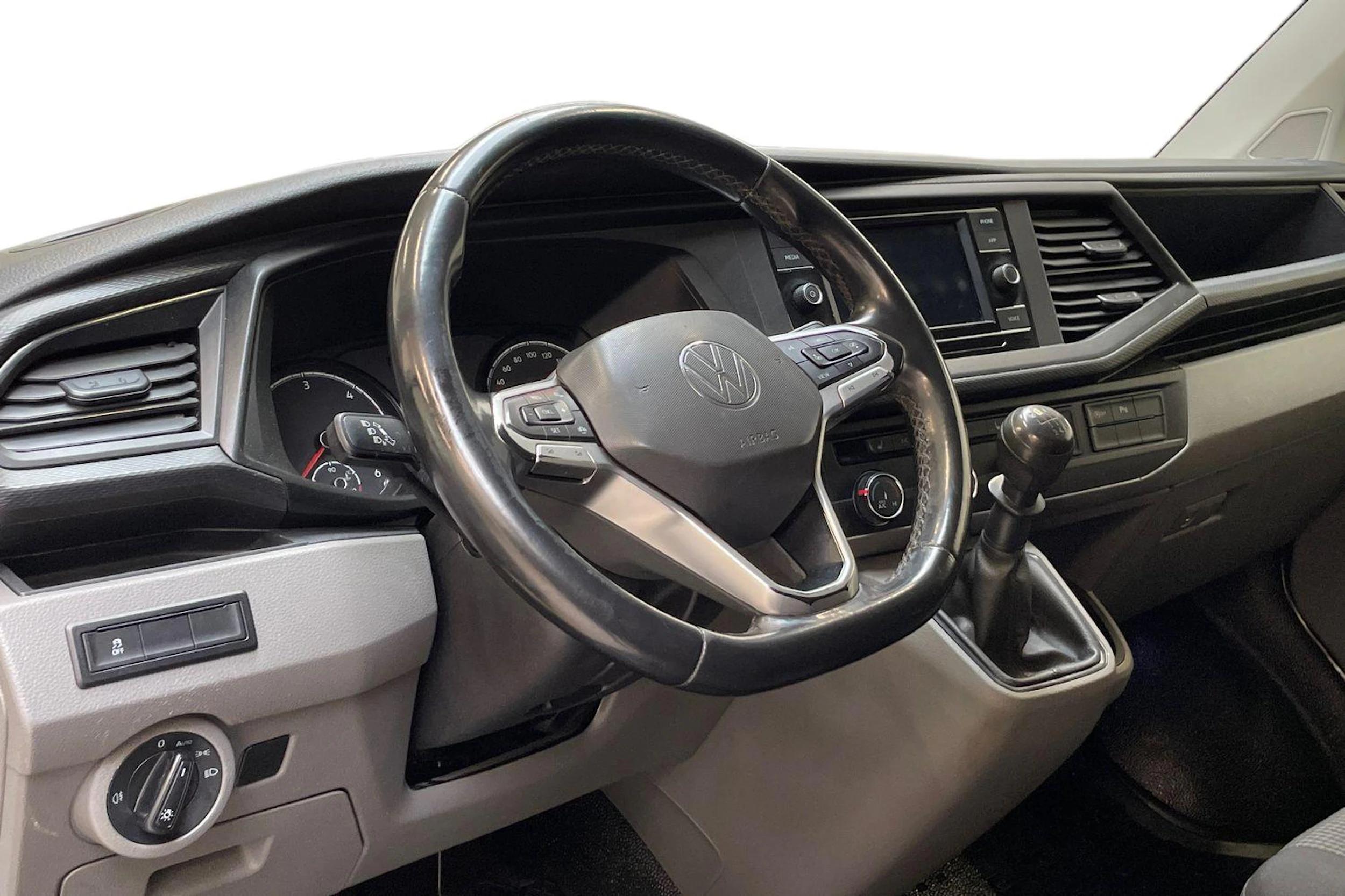 met. musta Volkswagen Transporter 2022 kuva 9.