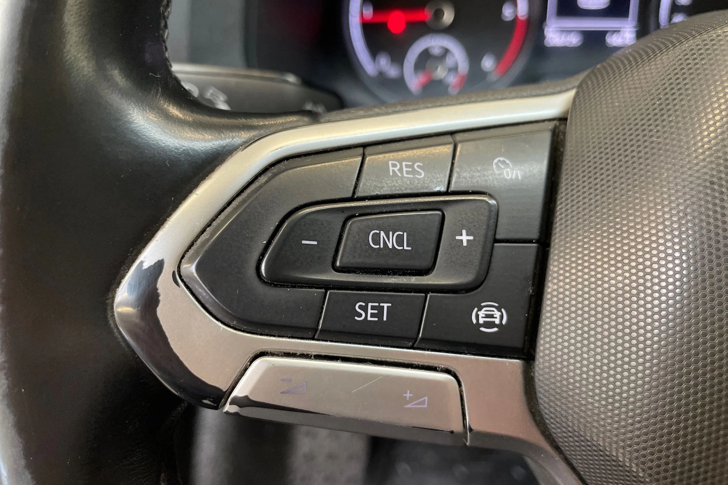 met. musta Volkswagen Transporter 2022 kuva 18.